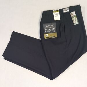 Haggar Men's Charcoal Comfort Classic Fit Stretch Straight Dress Pants 44 X 30